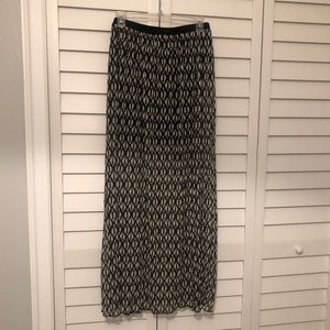 🌸[Nordstrom] Black & White Maxi Skirt